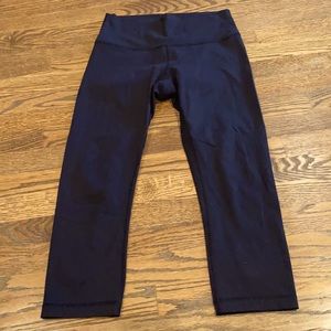 Wunder Under High-Rise Crop Full-On Luon